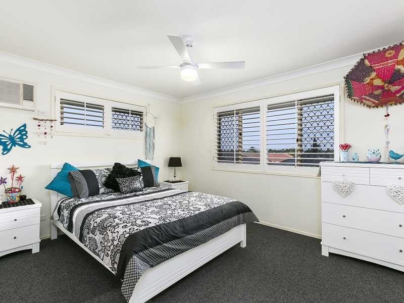 2/10 Snowgum Court, Burleigh Waters QLD 4220