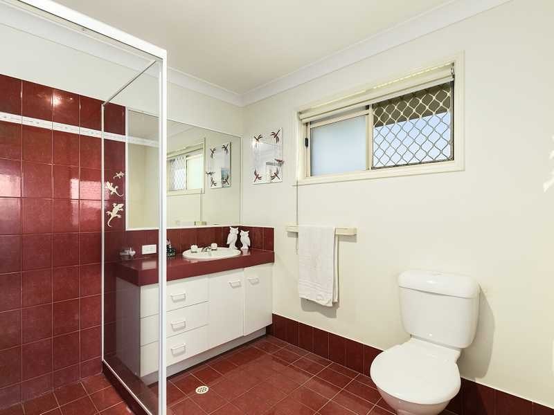 2/10 Snowgum Court, Burleigh Waters QLD 4220