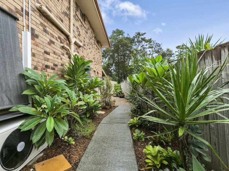2/10 Snowgum Court, Burleigh Waters QLD 4220