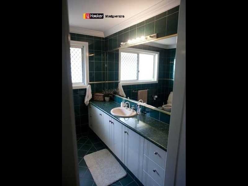 28 Gordonia Drive, Reedy Creek QLD 4227