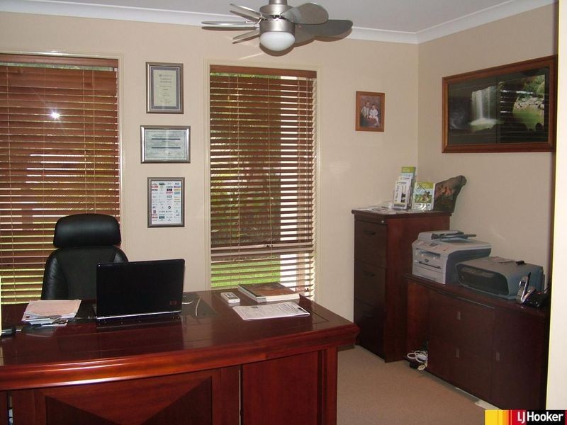 3 Brennan Close, Maudsland QLD 4210