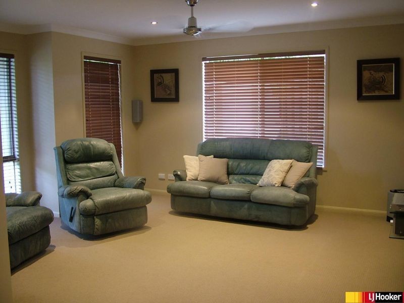 3 Brennan Close, Maudsland QLD 4210