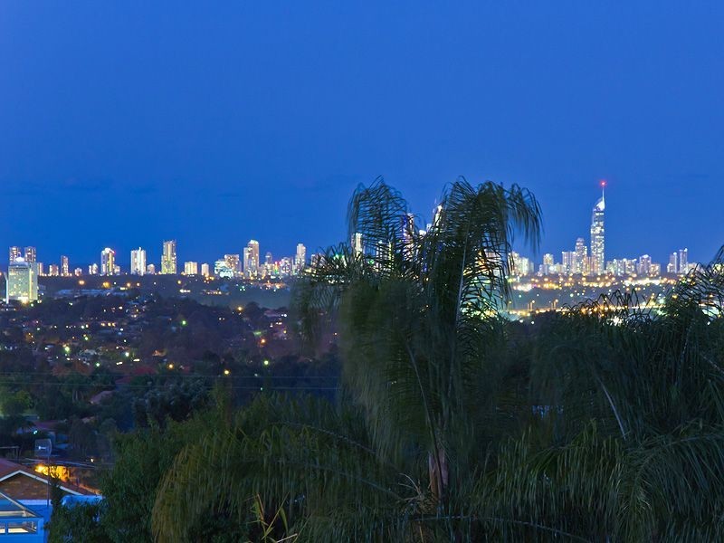 7 Macrobert Street, Highland Park QLD 4211