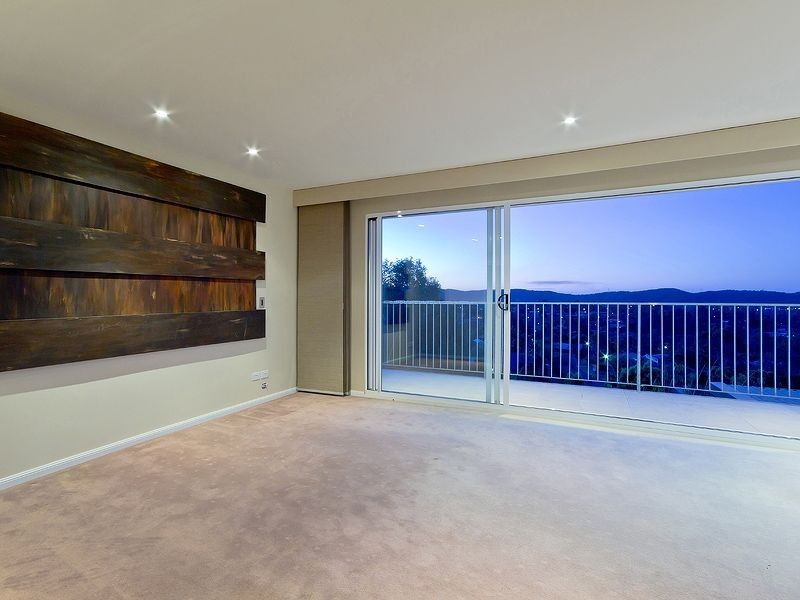 7 Macrobert Street, Highland Park QLD 4211