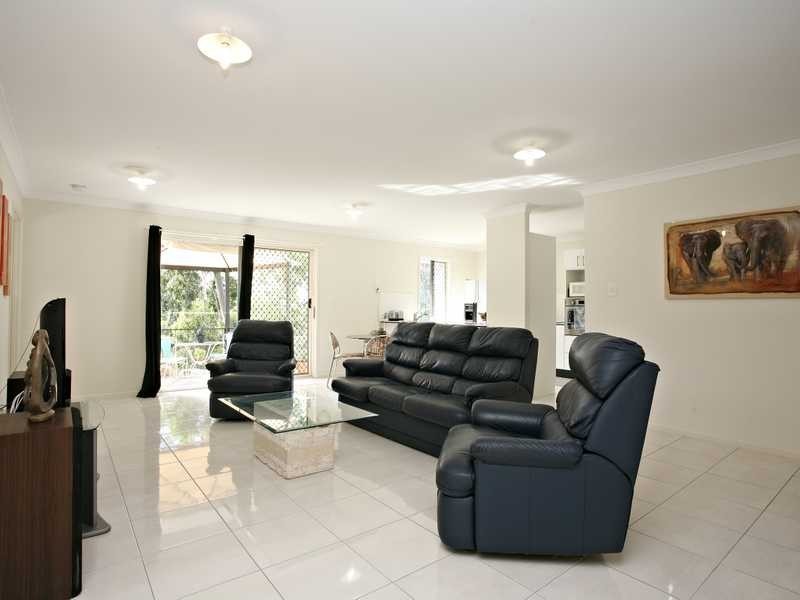 2/83 The Panorama, Tallai QLD 4213