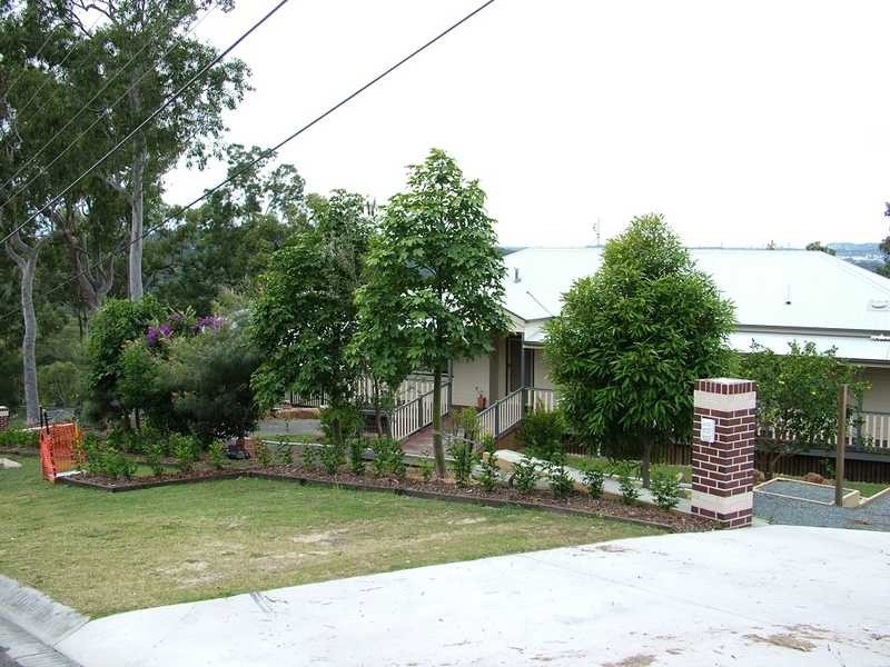 @ Glenrowan Drive, Tallai QLD 4213