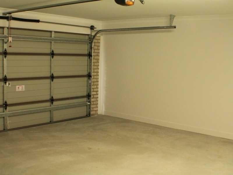 44 Kenneth Drive, Augustine Heights QLD 4300