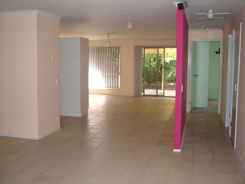 1/10 Oscar Court, Oxenford QLD 4210