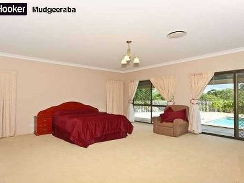 1 Imfeld Court, Tallai QLD 4213