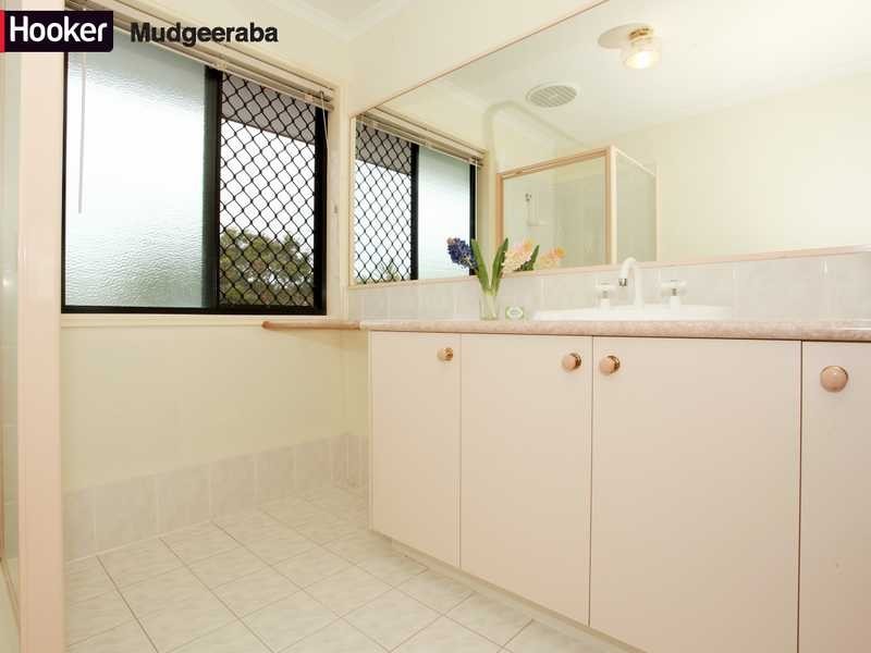 14 Highgate Lane, Robina QLD 4226