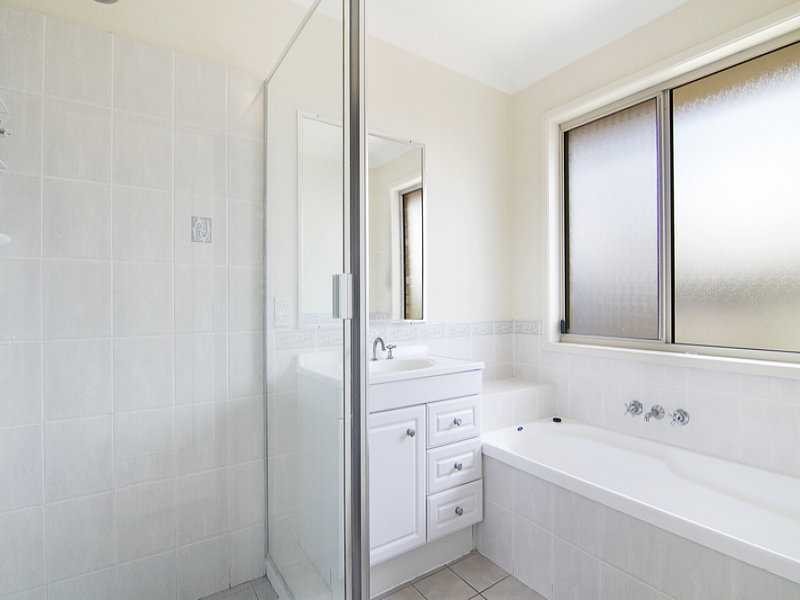 13 Glengarry Lane, Raceview QLD 4305