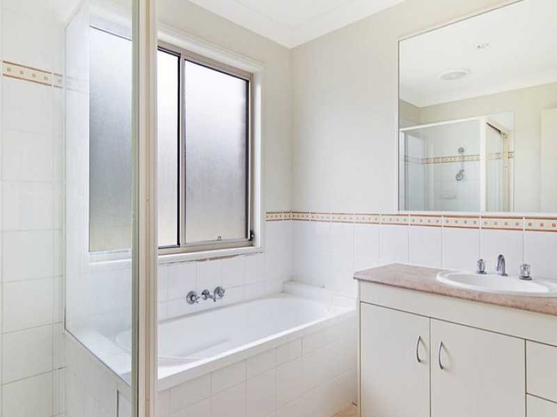 1 Ella Court, Marsden QLD 4132