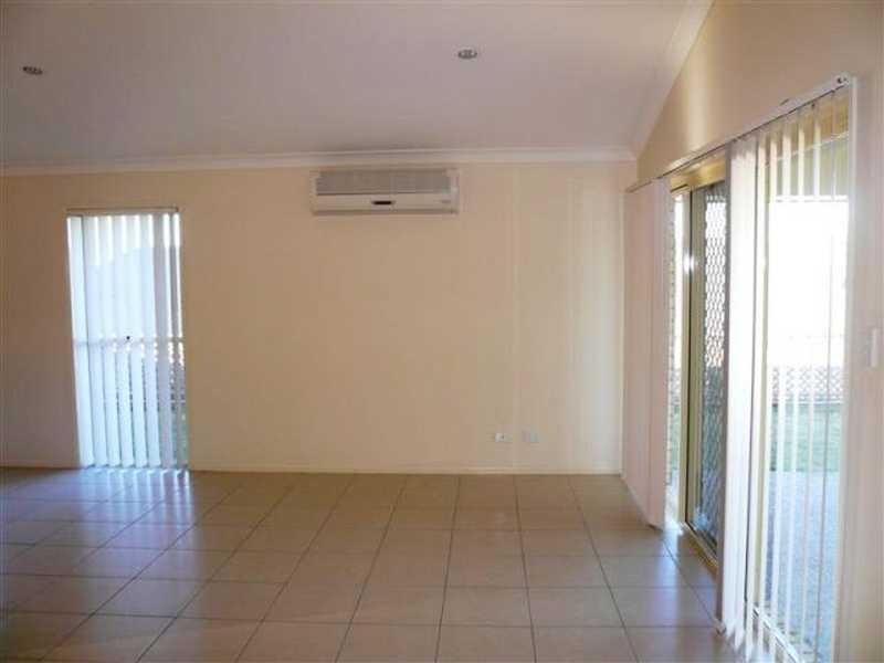 10 Charlton Crescent, Ormeau QLD 4208