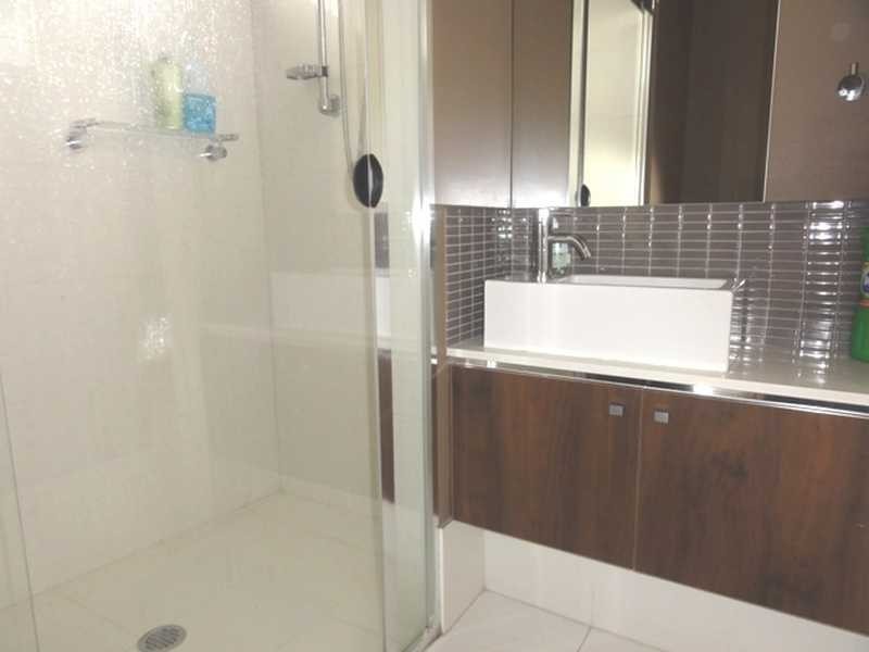 1/11 Cezaire Avenue, Varsity Lakes QLD 4227