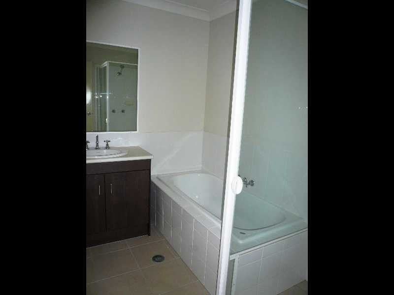 13 Jones Street, Coomera QLD 4209