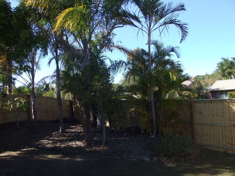 1/27 Artists Avenue, Oxenford QLD 4210