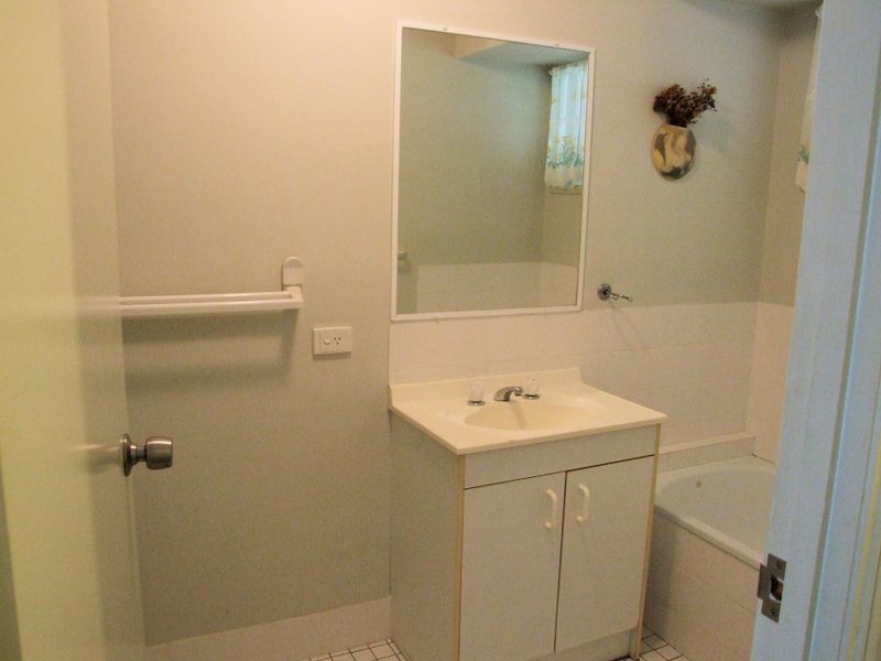 1/27 Artists Avenue, Oxenford QLD 4210