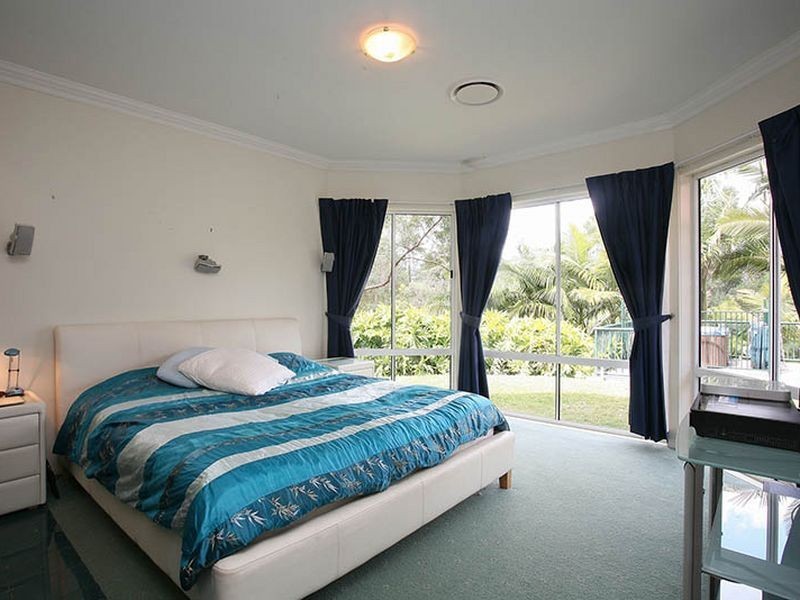 37 Ferny Ridge Court, Bonogin QLD 4213