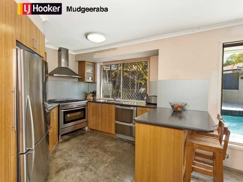 7 Pauline Place, Highland Park QLD 4211