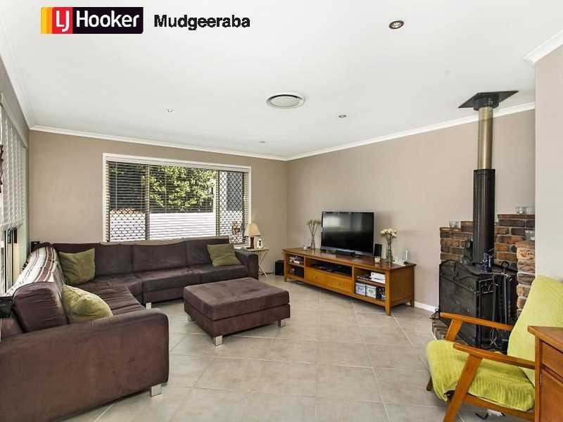 7 Pauline Place, Highland Park QLD 4211
