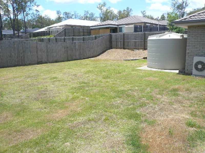 5 Eco Way, Brassall QLD 4305