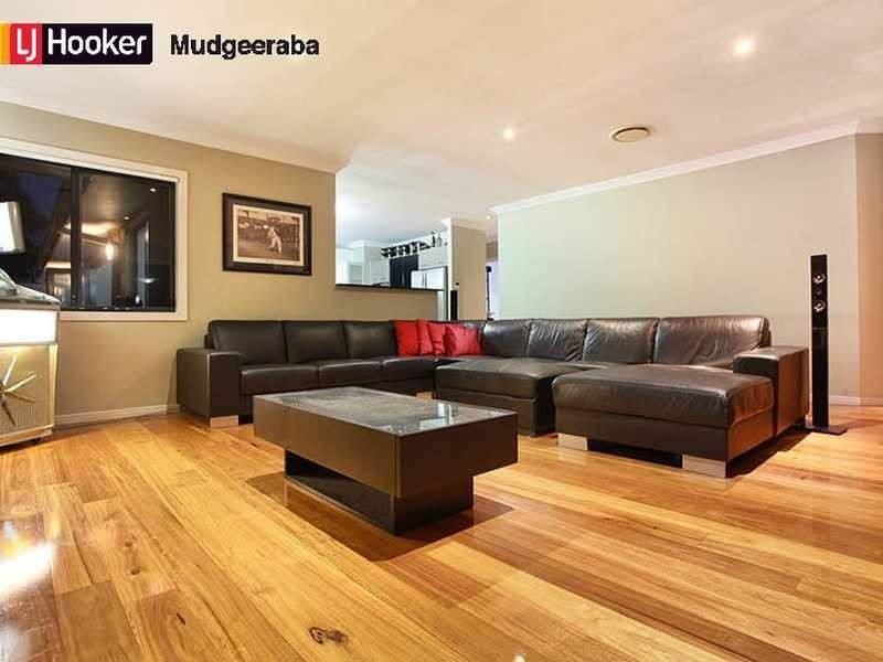 3 Northpoint Close, Robina QLD 4226