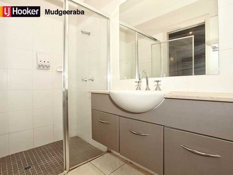 3 Northpoint Close, Robina QLD 4226