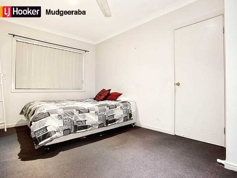 3 Northpoint Close, Robina QLD 4226