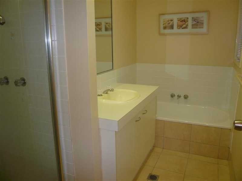 1/26 Botanical Drive, Labrador QLD 4215