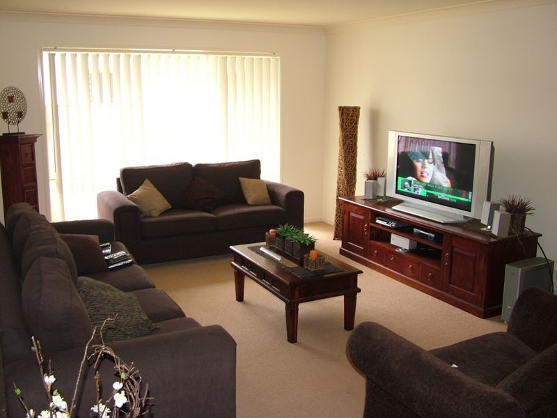6 Burr, Pacific Pines QLD 4211