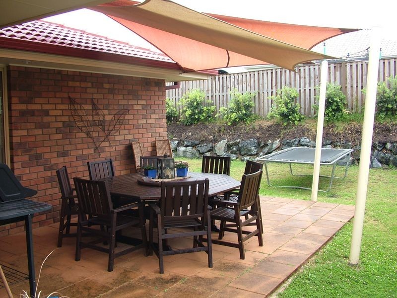 6 Burr, Pacific Pines QLD 4211