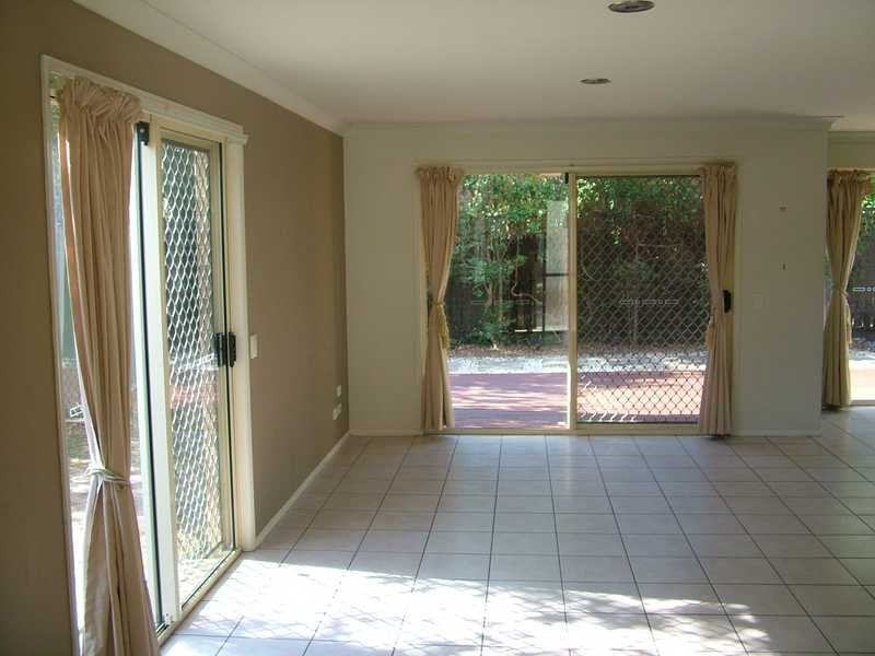 6 Carino Court, Merrimac QLD 4226