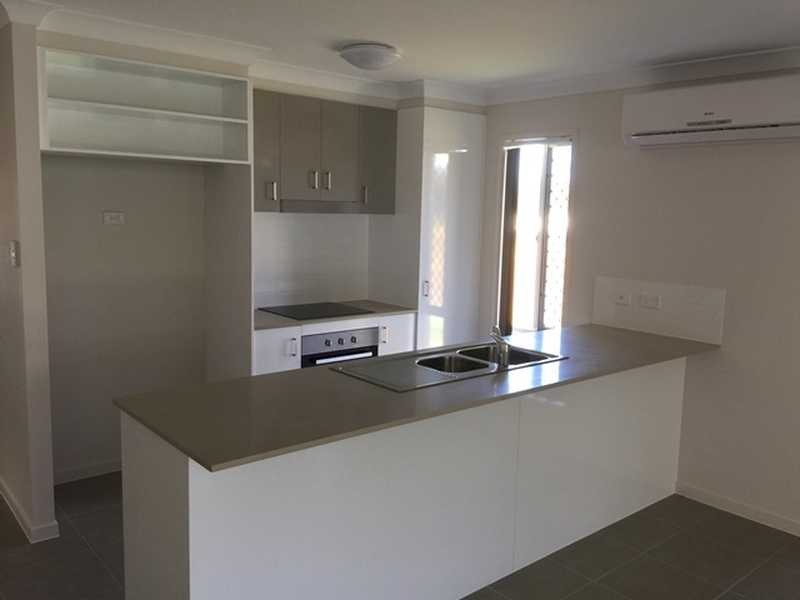 17 Parkvista Circuit, Coomera QLD 4209