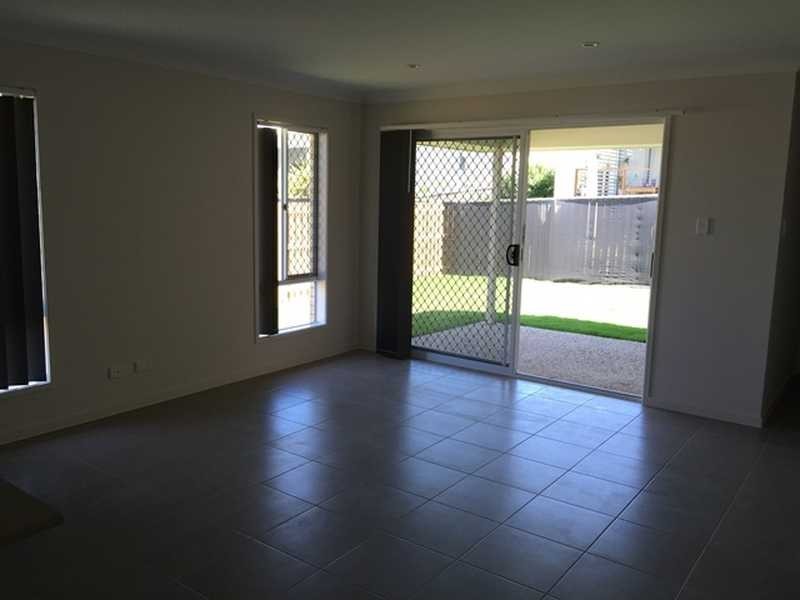 17 Parkvista Circuit, Coomera QLD 4209