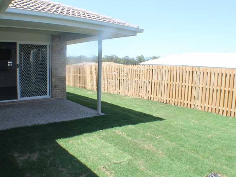 17 Parkvista Circuit, Coomera QLD 4209