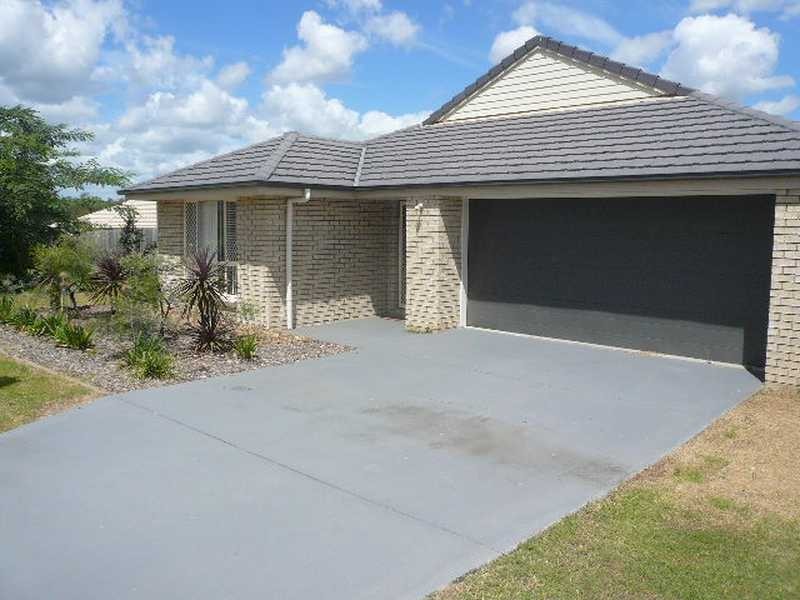 8 Aramac Street, Brassall QLD 4305