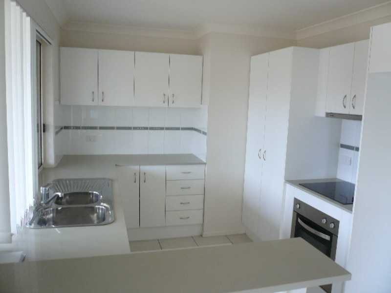 8 Aramac Street, Brassall QLD 4305