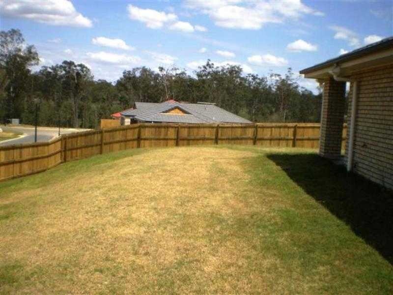 8 Aramac Street, Brassall QLD 4305