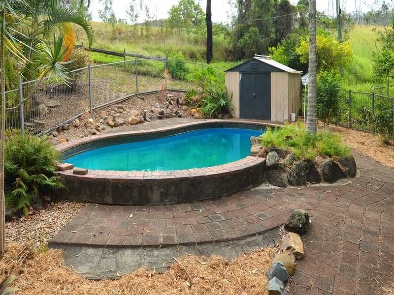 2 Harry Mills Drive, Worongary QLD 4213