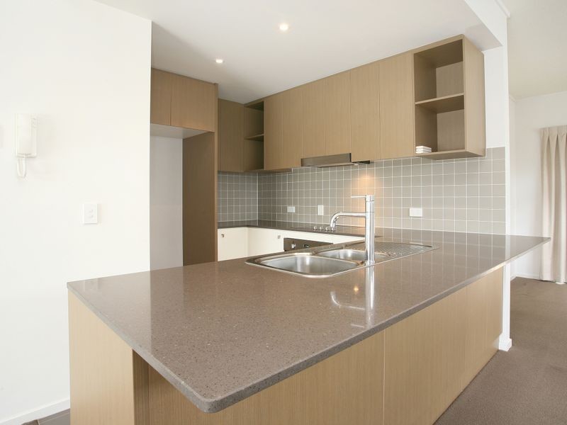 30/137 Scottsdale Drive, Robina QLD 4226