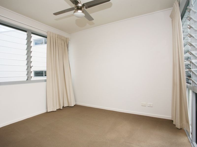 30/137 Scottsdale Drive, Robina QLD 4226