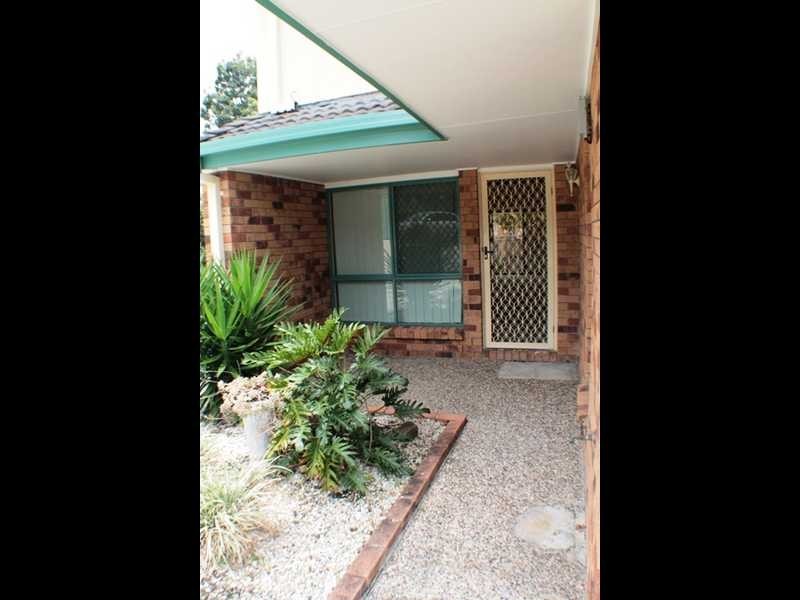 10/12 Sarath St, Mudgeeraba QLD 4213