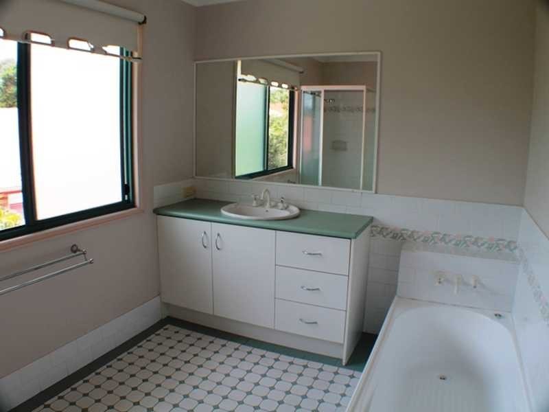 10/12 Sarath St, Mudgeeraba QLD 4213