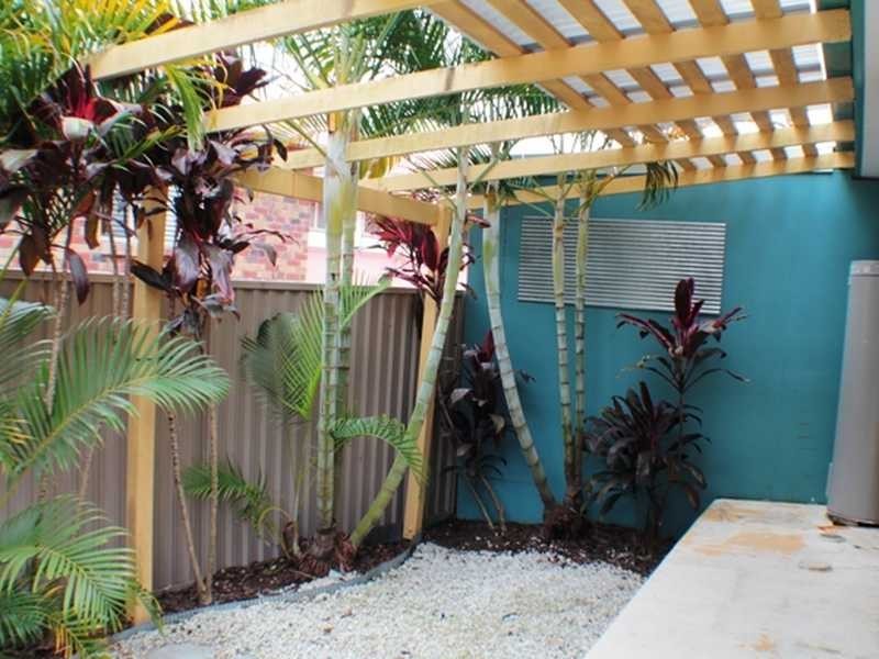 10/12 Sarath St, Mudgeeraba QLD 4213