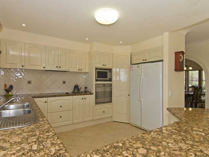 286 Chesterfield Drive, Bonogin QLD 4213