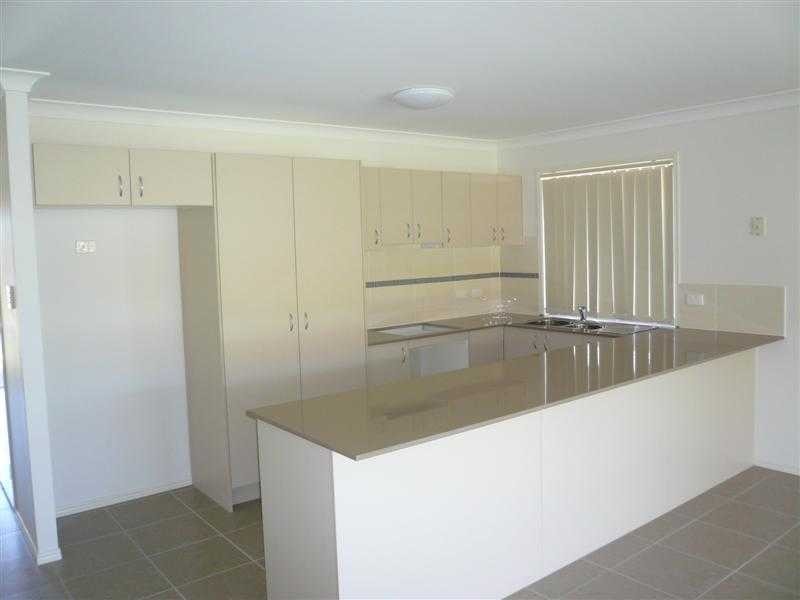 42 Alvine Drive, Eagleby QLD 4207