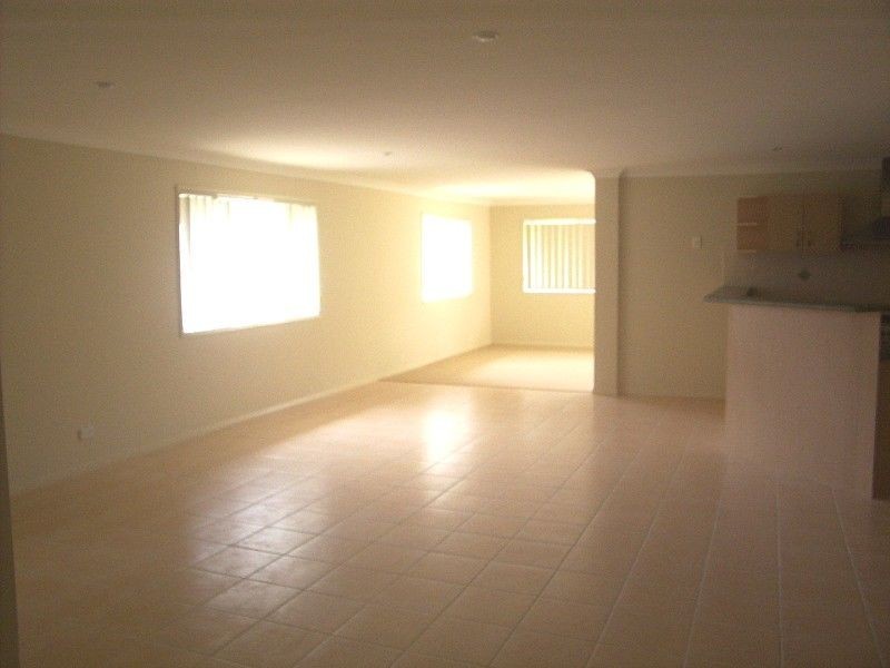 42 Asperia Street, Reedy Creek QLD 4227