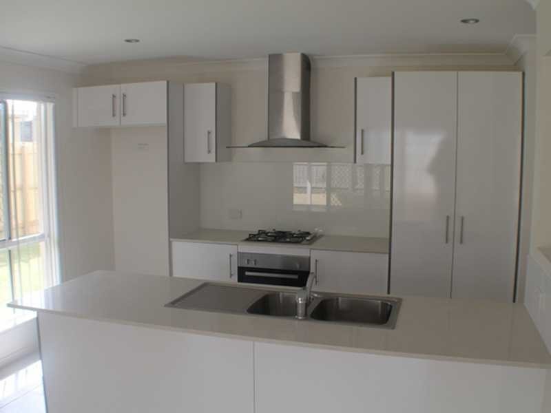 4 Lily Avenue, Coomera QLD 4209