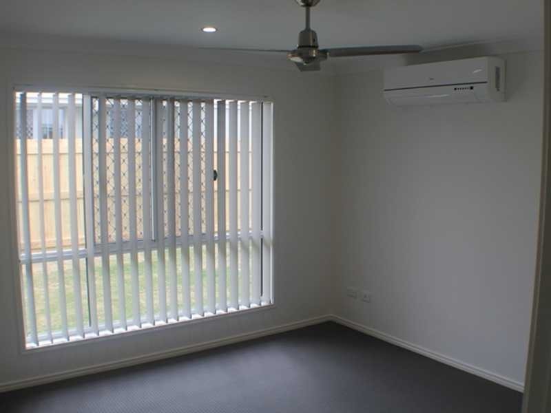 4 Lily Avenue, Coomera QLD 4209