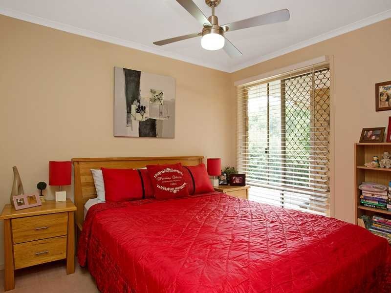 8 Pinehurst Place, Robina QLD 4226